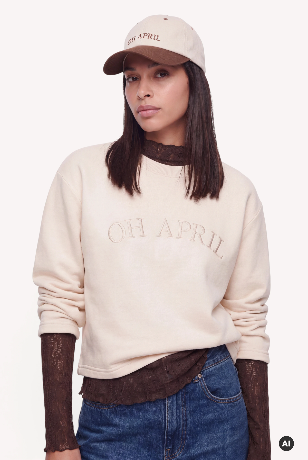 Evi Cap Off White/Dark Brown