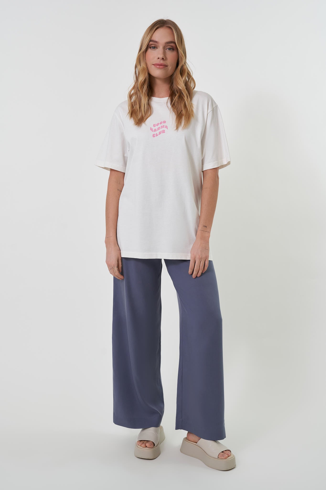 Boyfriend T-Shirt Off White/Blush Good Karma Club