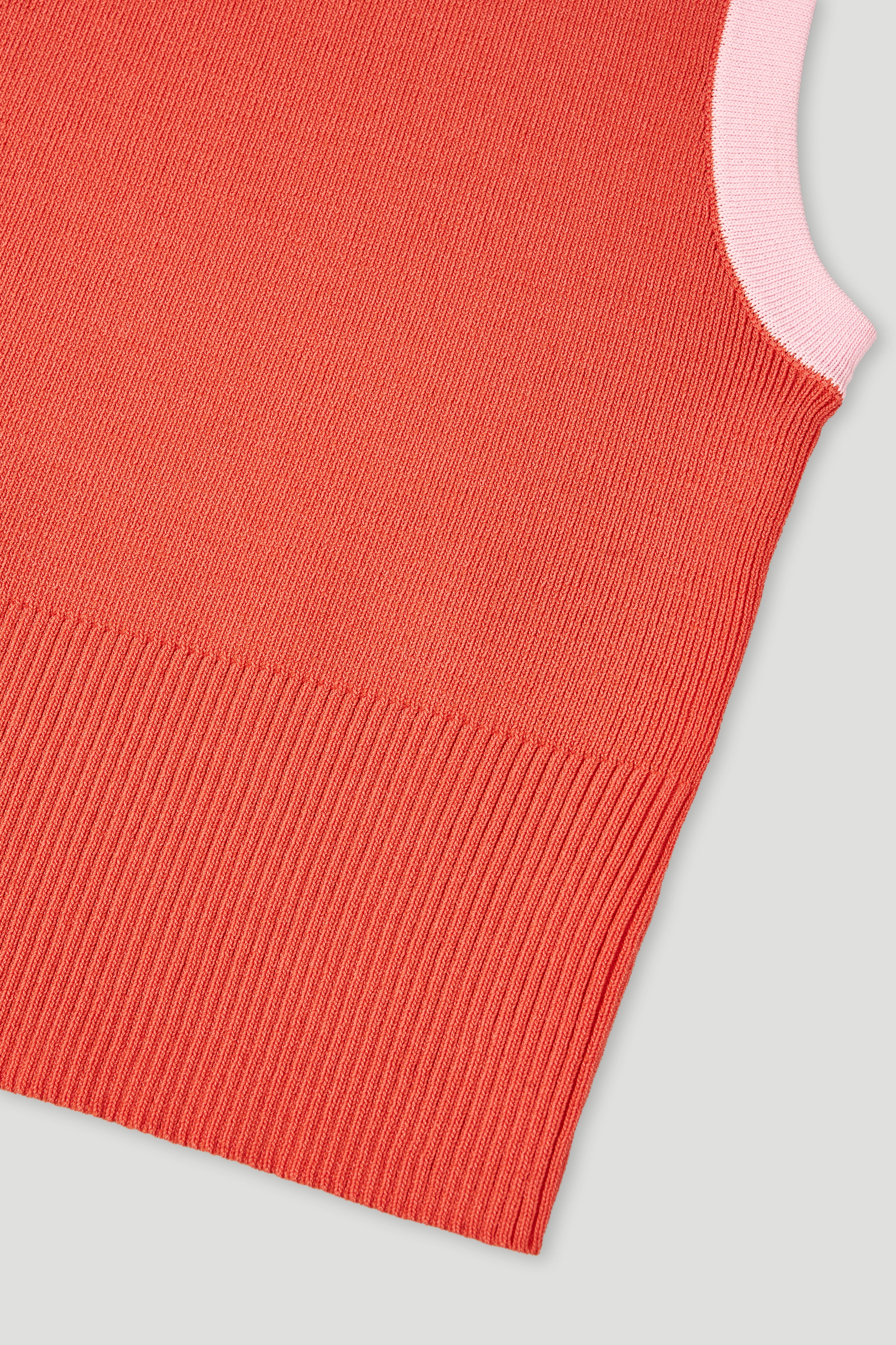 Mora Turtleneck Top