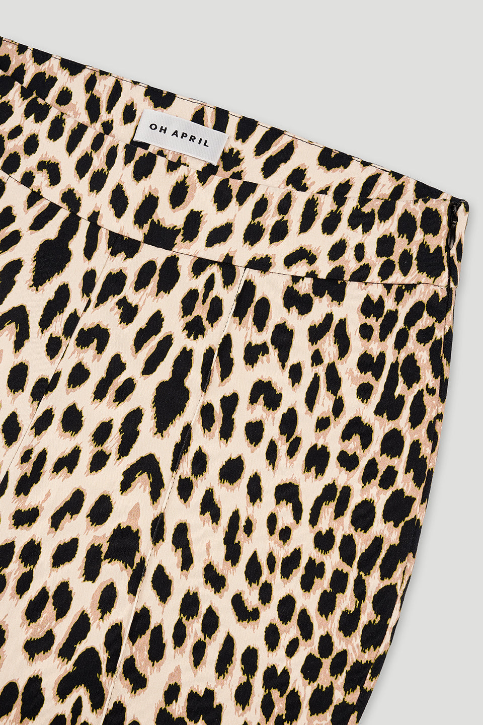 Clove Capri Pants Leo