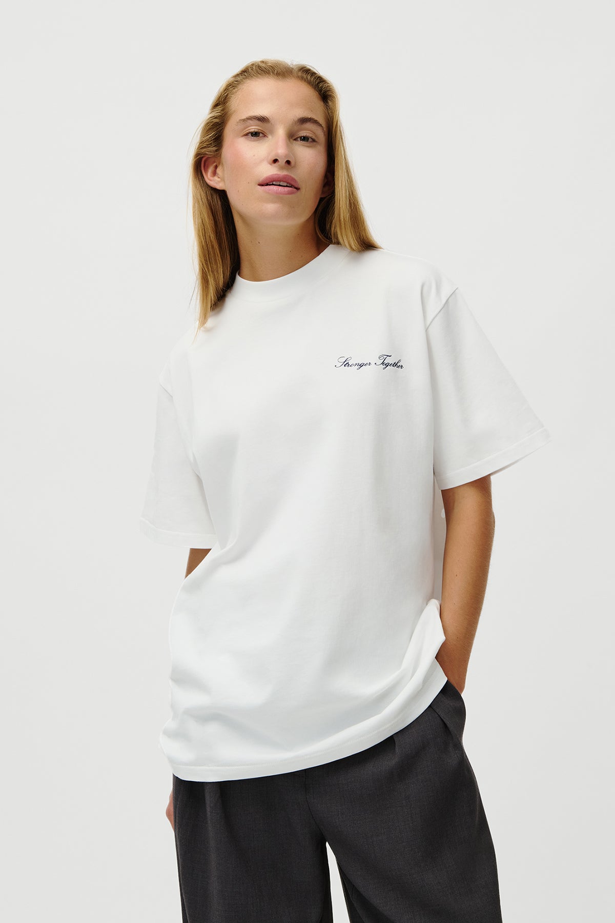 Amara T-Shirt Stronger Off White