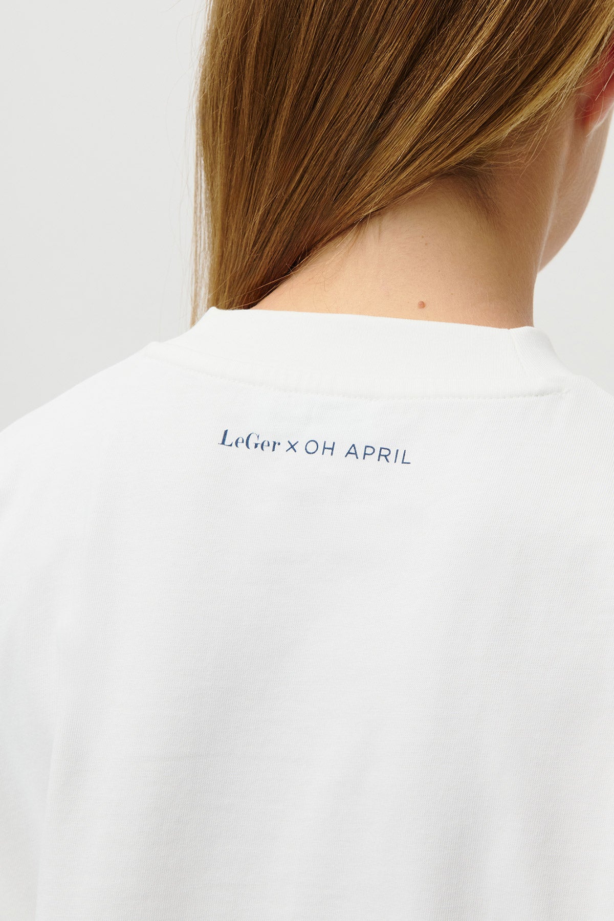 Amara T-Shirt Stronger Off White