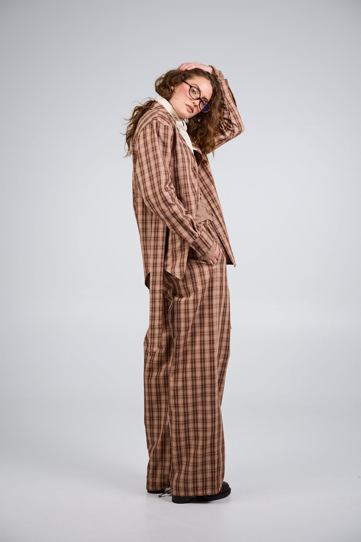 Elior Woven Pants Cocoa Dust Check