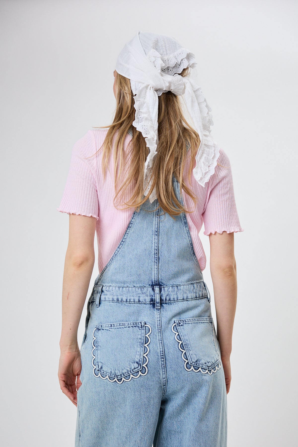 Elvie Scarf White