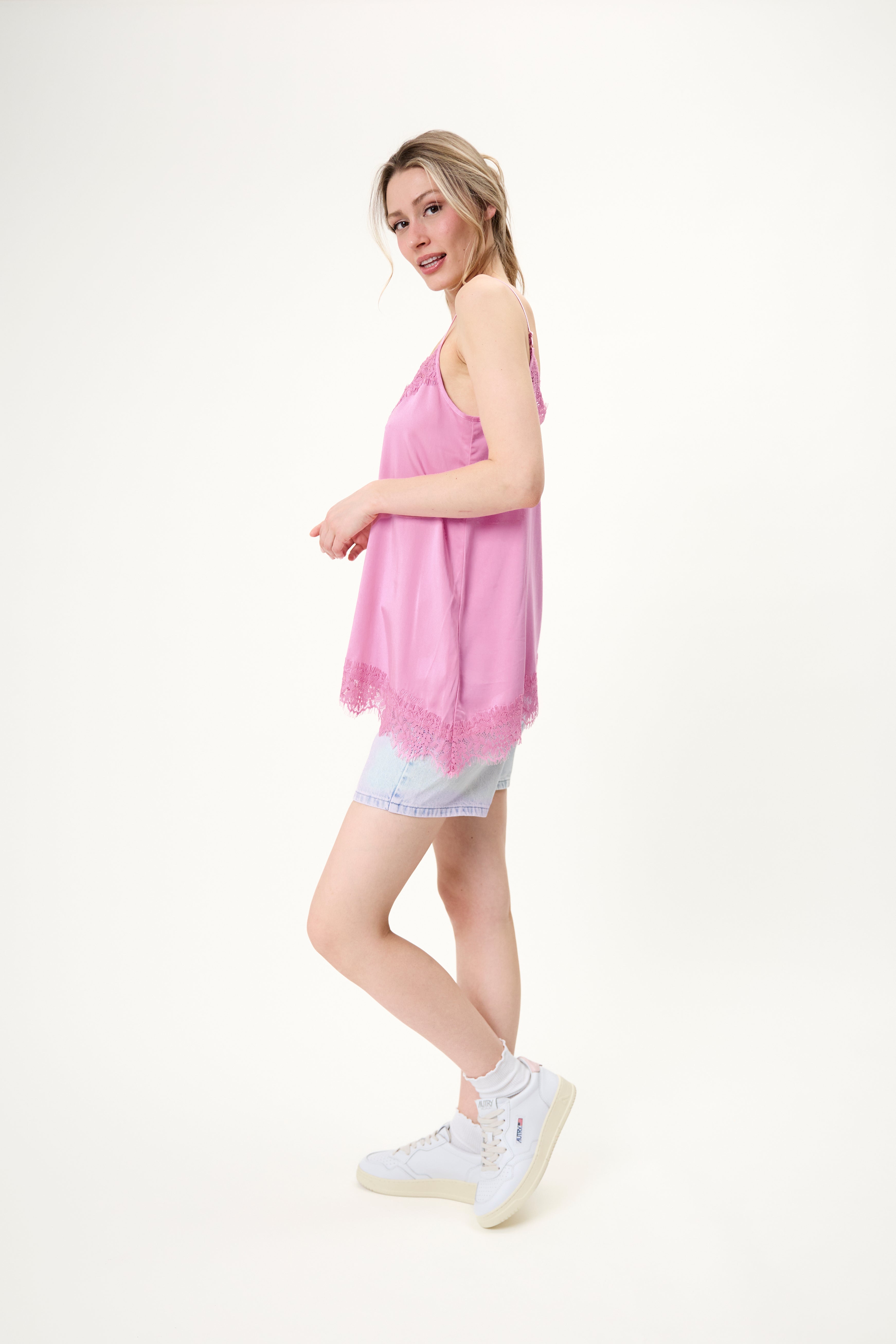Tami Satin Top Petal Cream