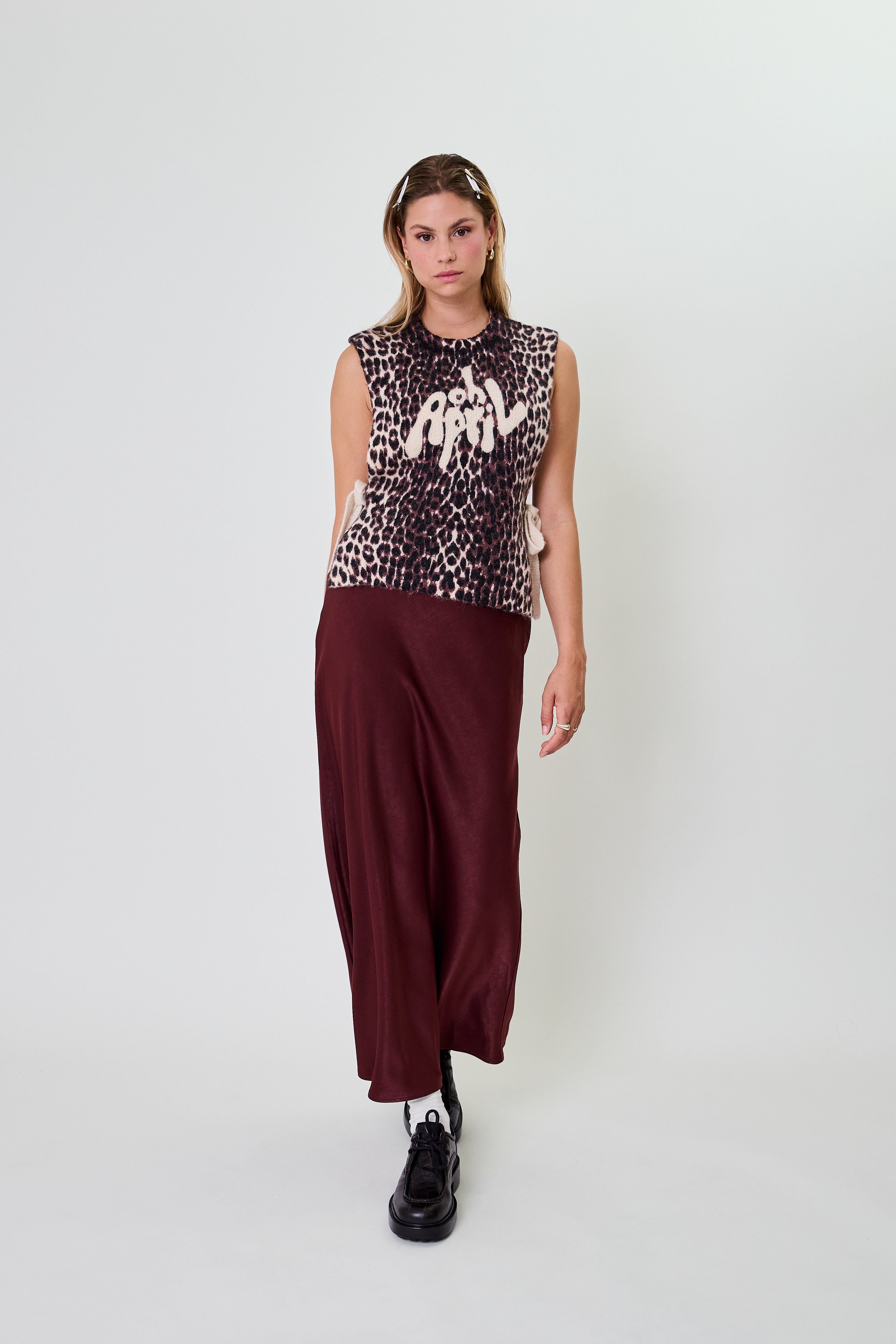 Moxie Tie Vest Leo Cherrywood