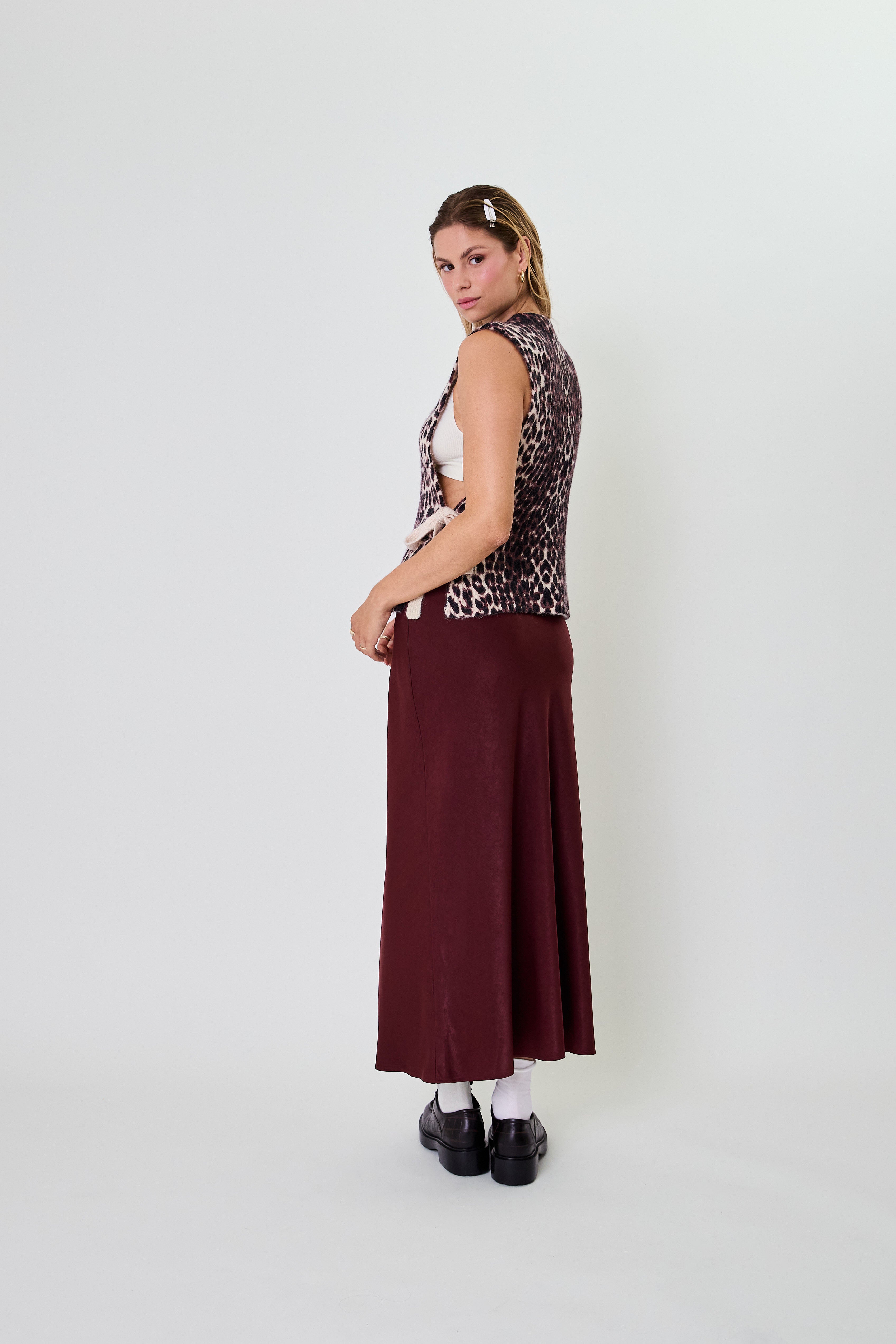 Moxie Tie Vest Leo Cherrywood