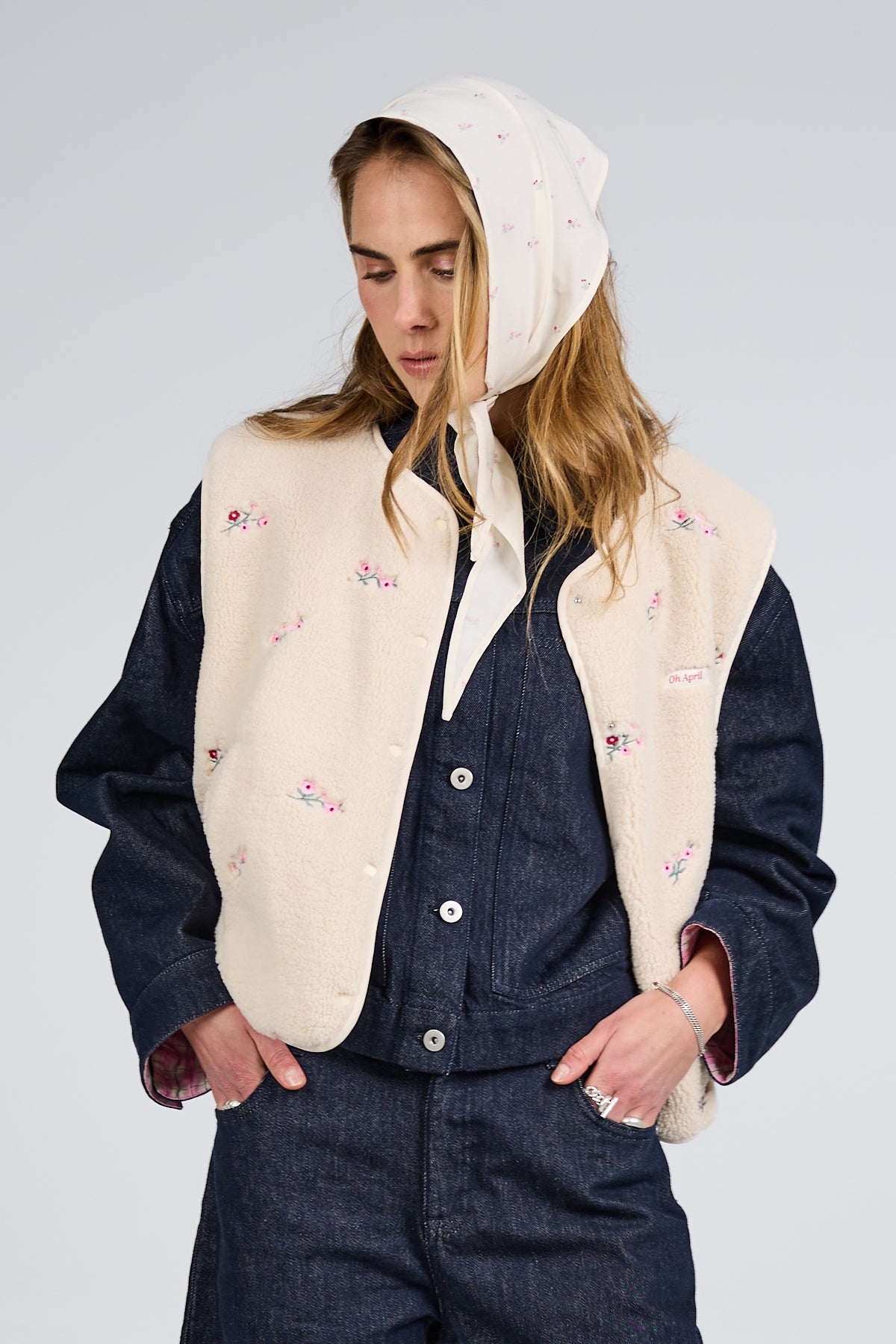 Nevi Scarf Off White Floral