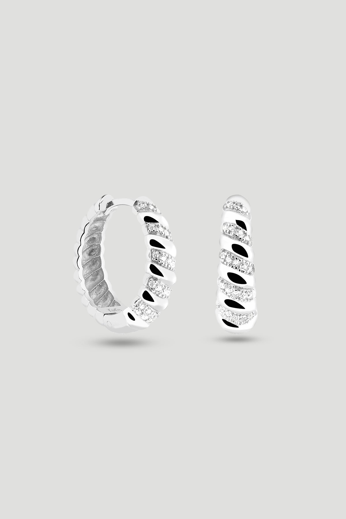 Shiny Croissant Hoops Classic Silber