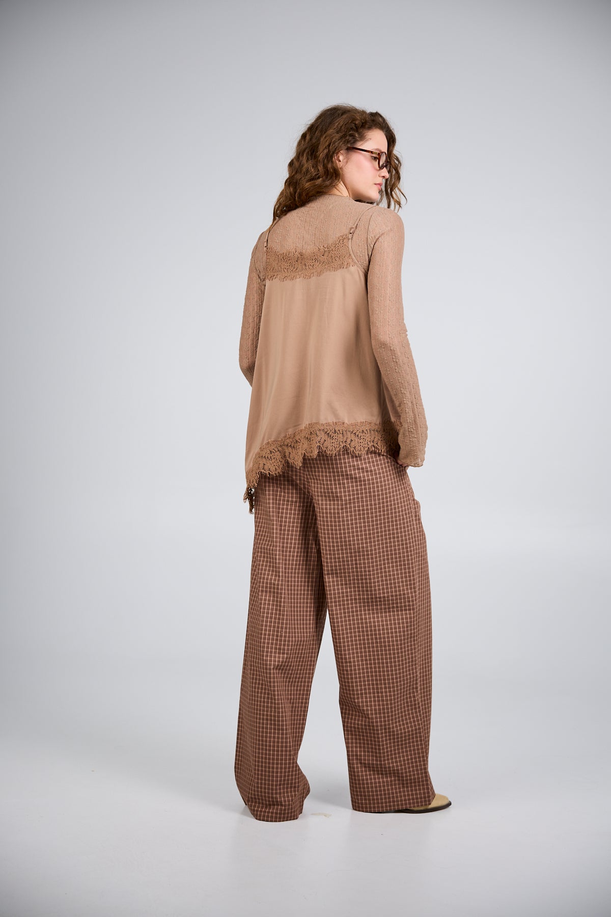 Tami Satin Top Almond Mist