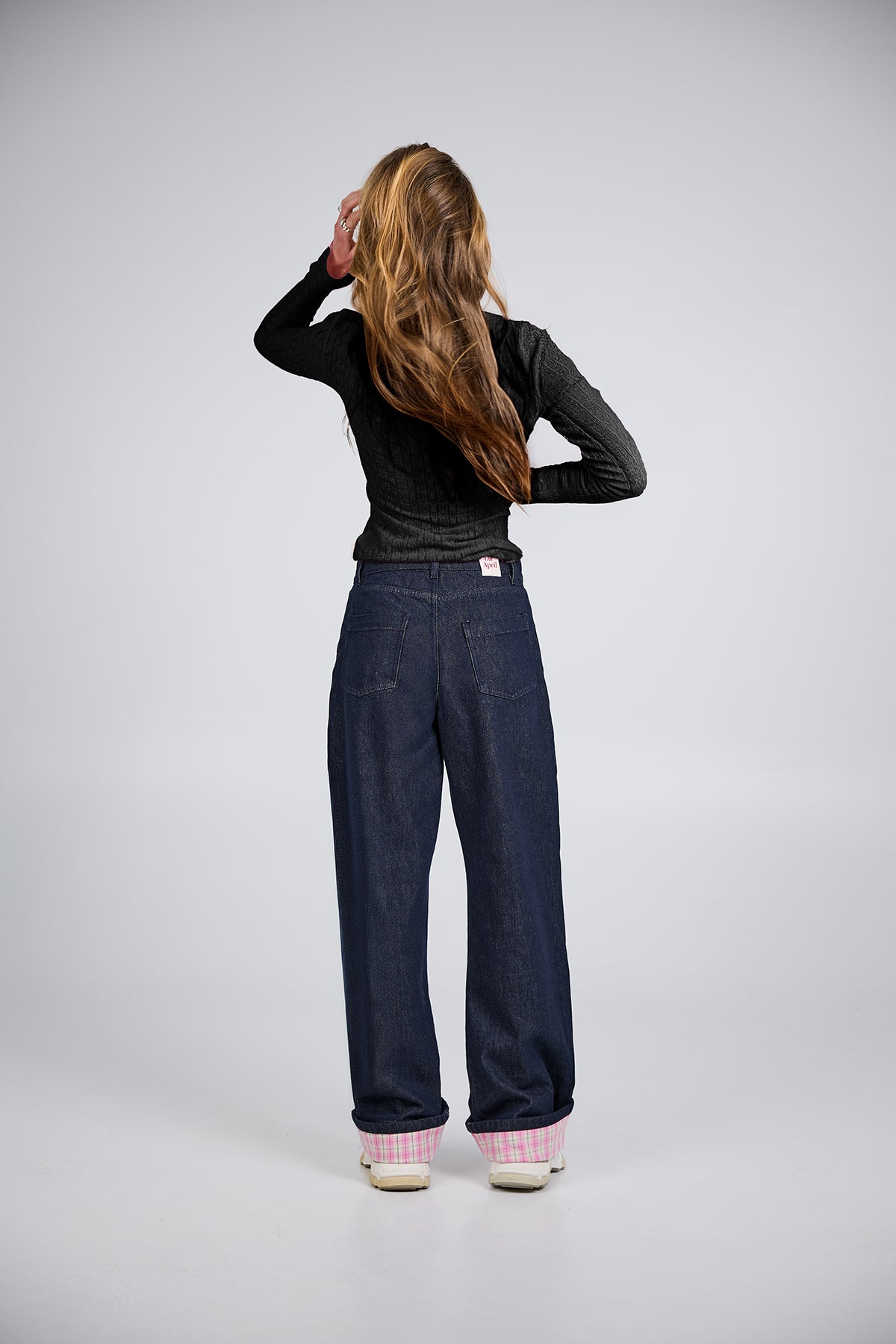 Pre-Order: Zahara Lace Longsleeve Black