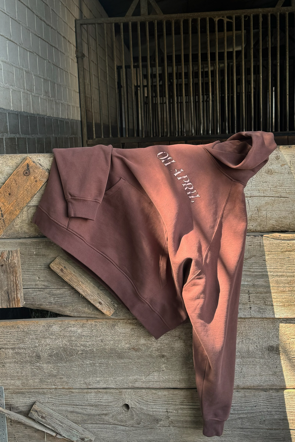 BF Hoodie Raglan Cow Dark Brown