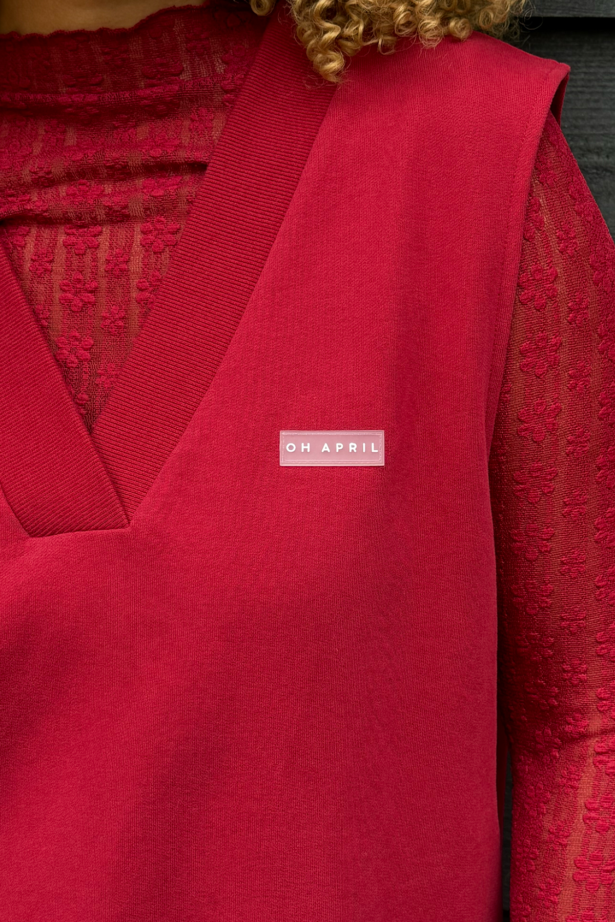 Sweat-Weste mit V-Ausschnitt – Cherry Red