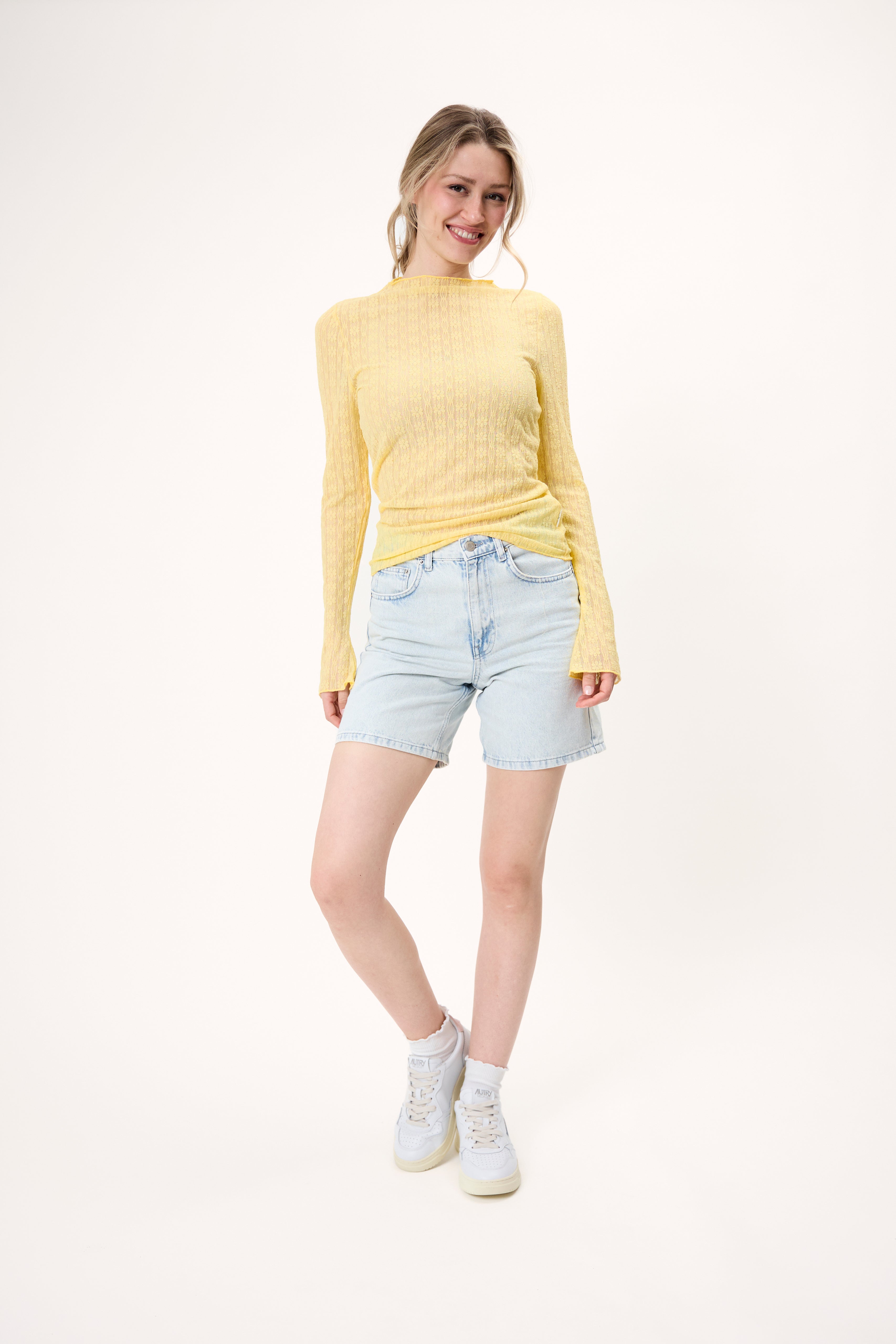 Zahara Lace Longsleeve Butter Yellow