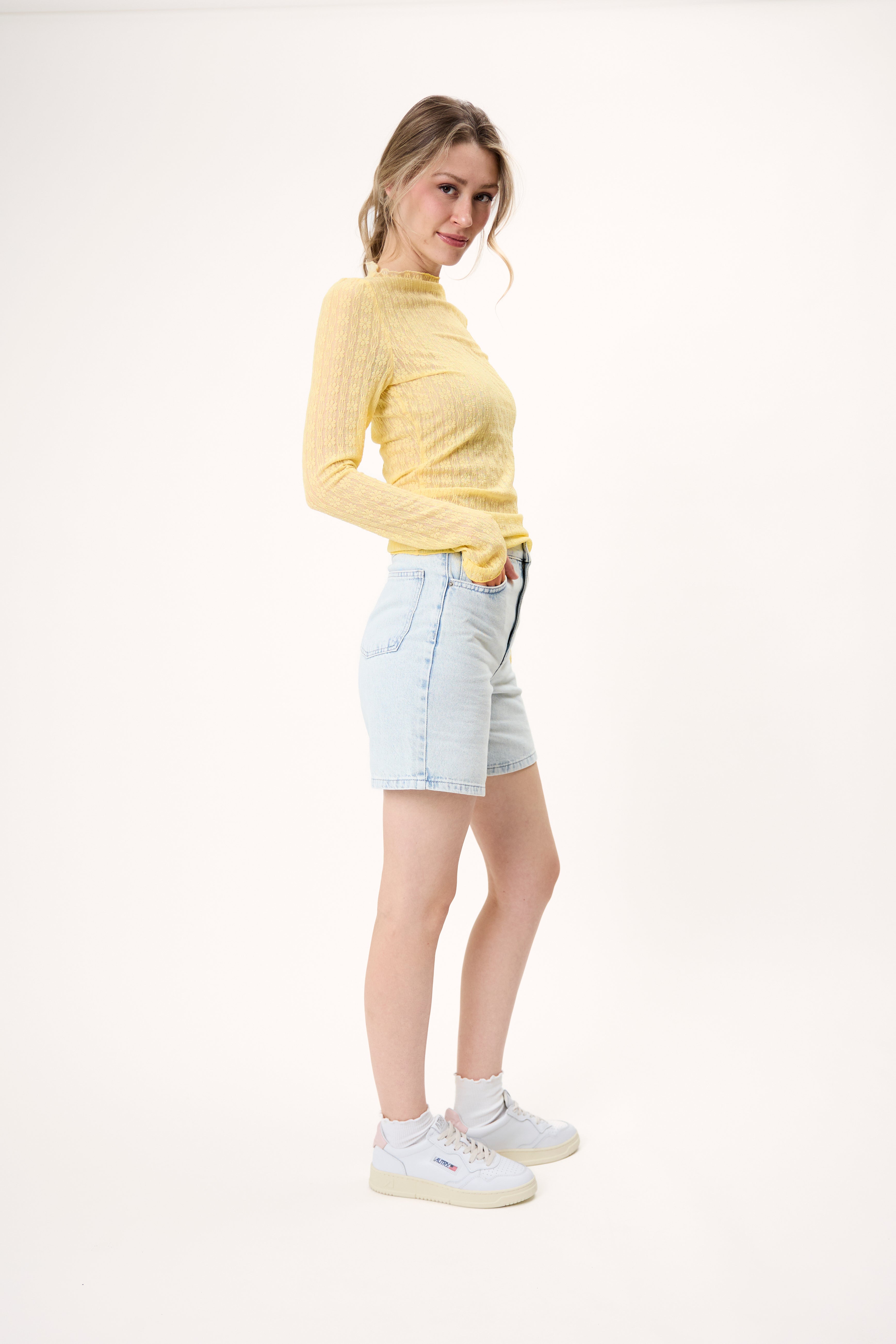 Zahara Lace Longsleeve Butter Yellow