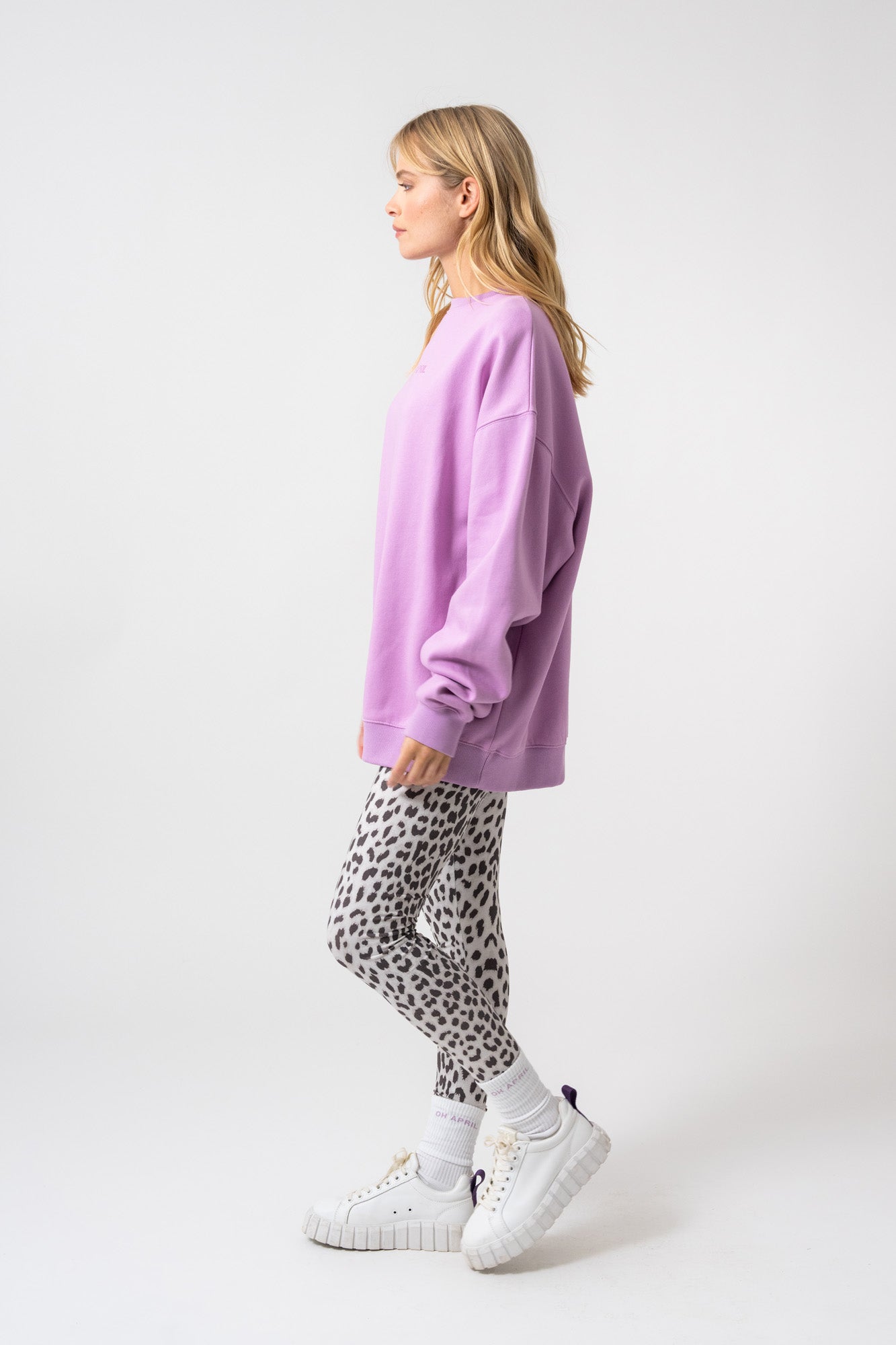 OV Sweater Positive Bright Lilac