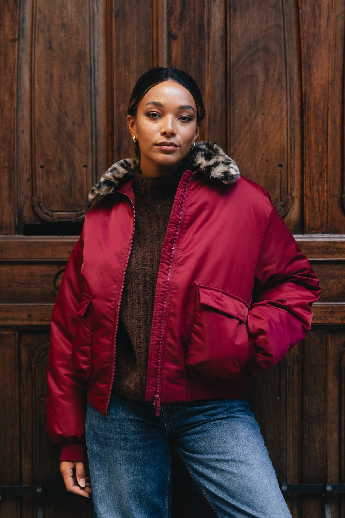 Bomberjacke mit abnehmbarem Faux-Fur-Kragen – Dark Red
