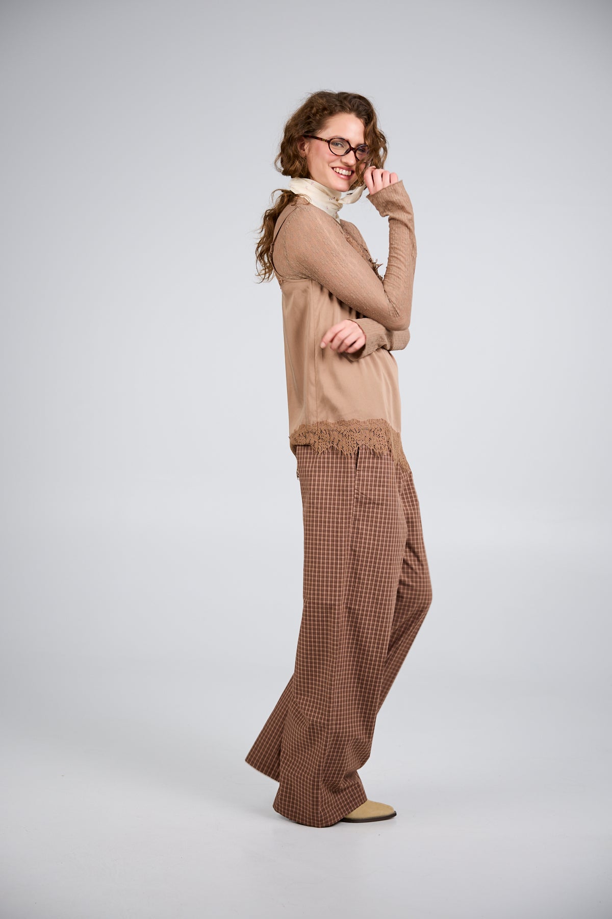 Tami Satin Top Almond Mist