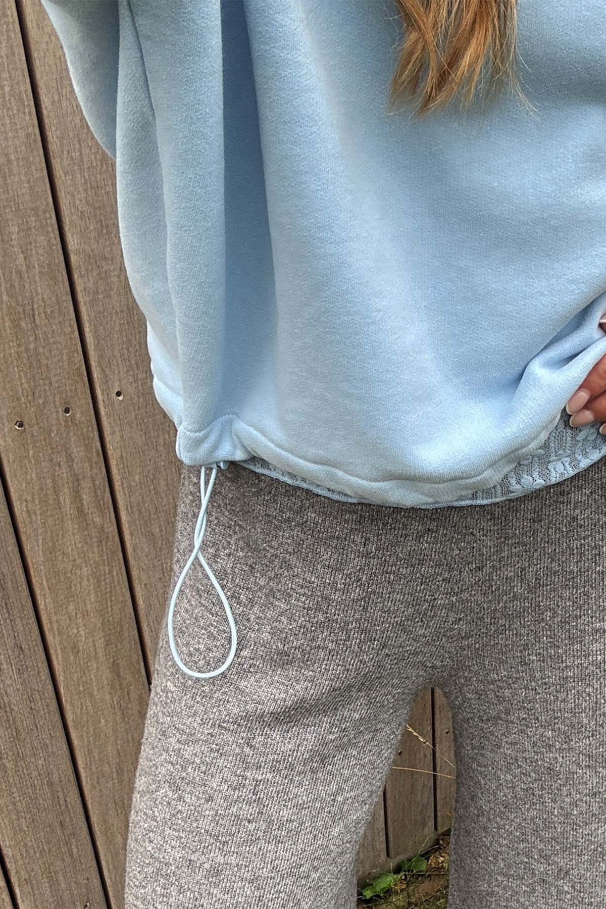 Boxy Sweatshirt mit Kordelzug – Sky Blue