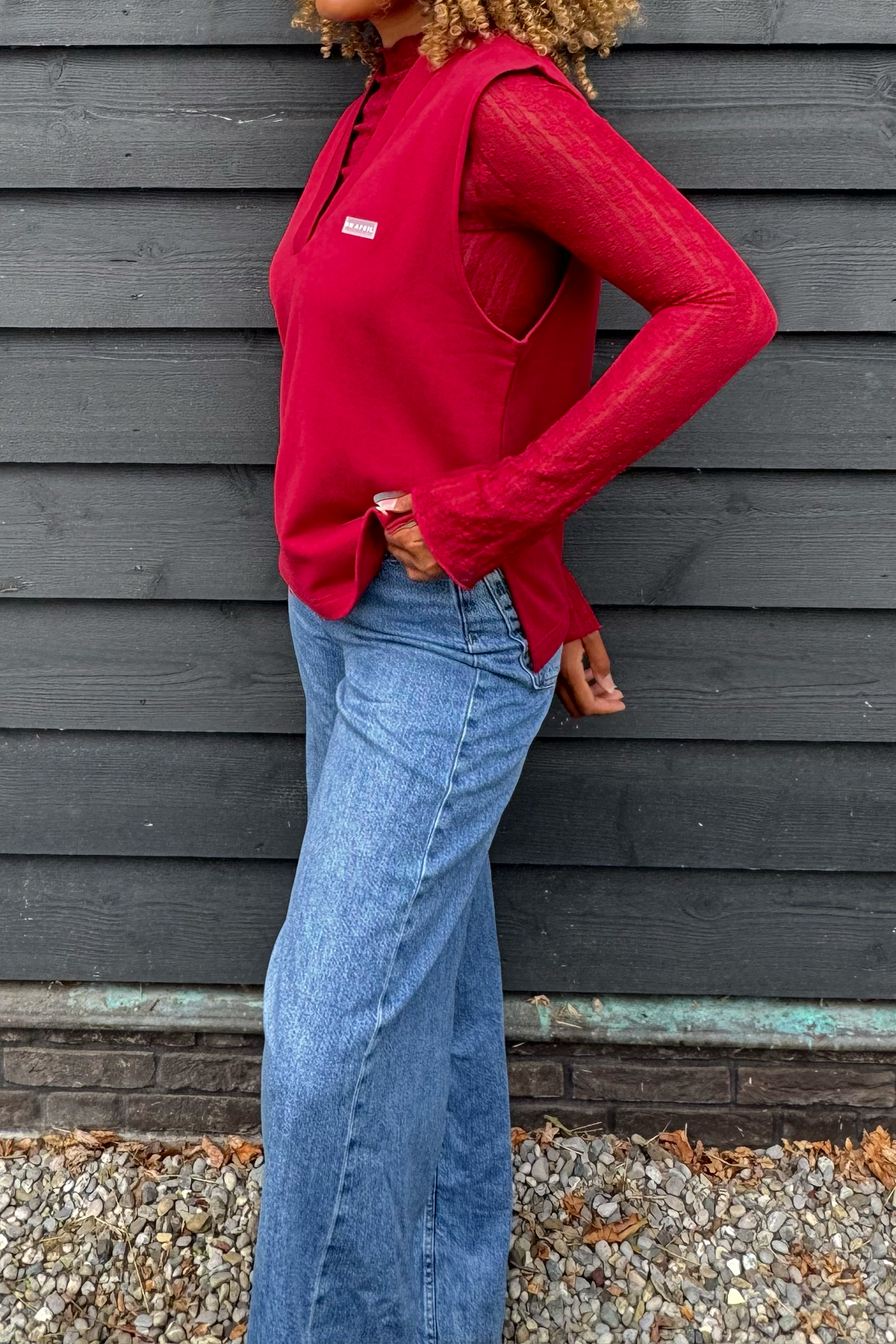 Sweat-Weste mit V-Ausschnitt – Cherry Red