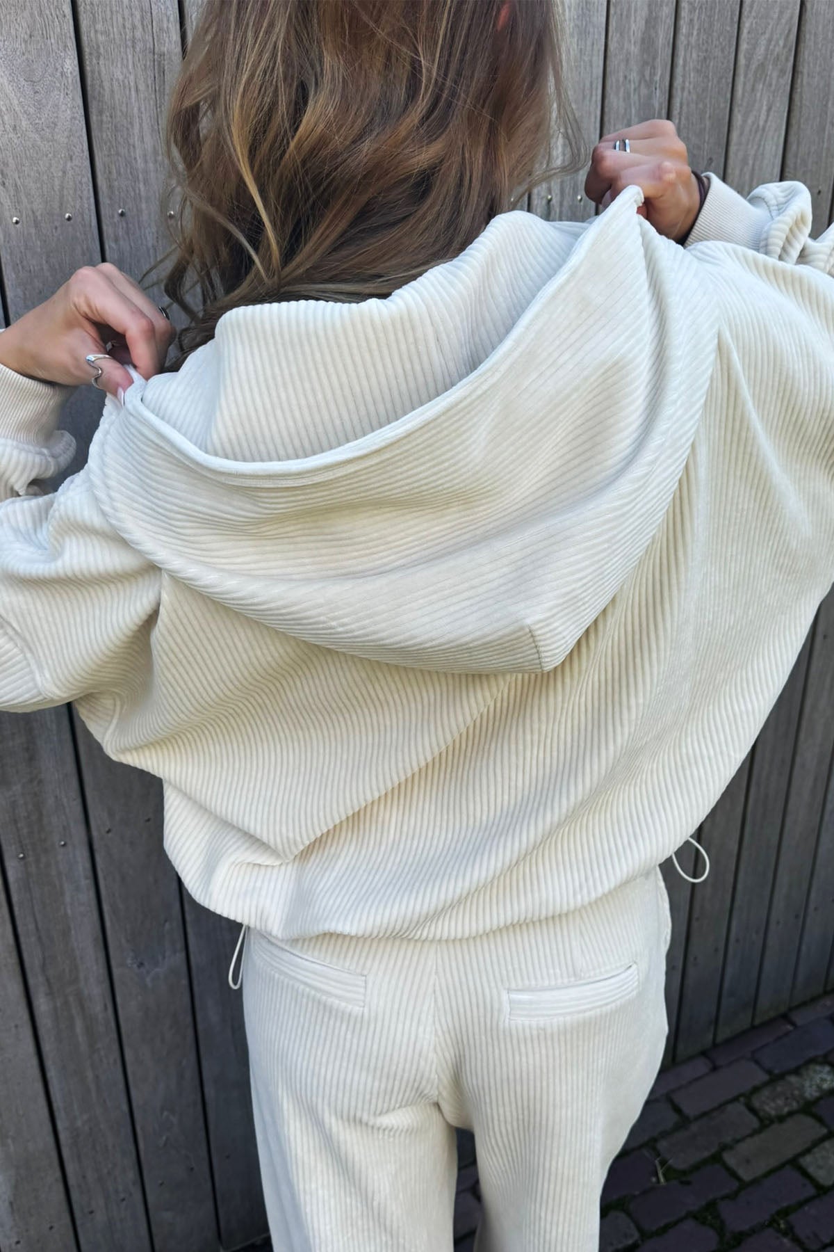 Cropped Cord-Jacke mit Kapuze – Beige