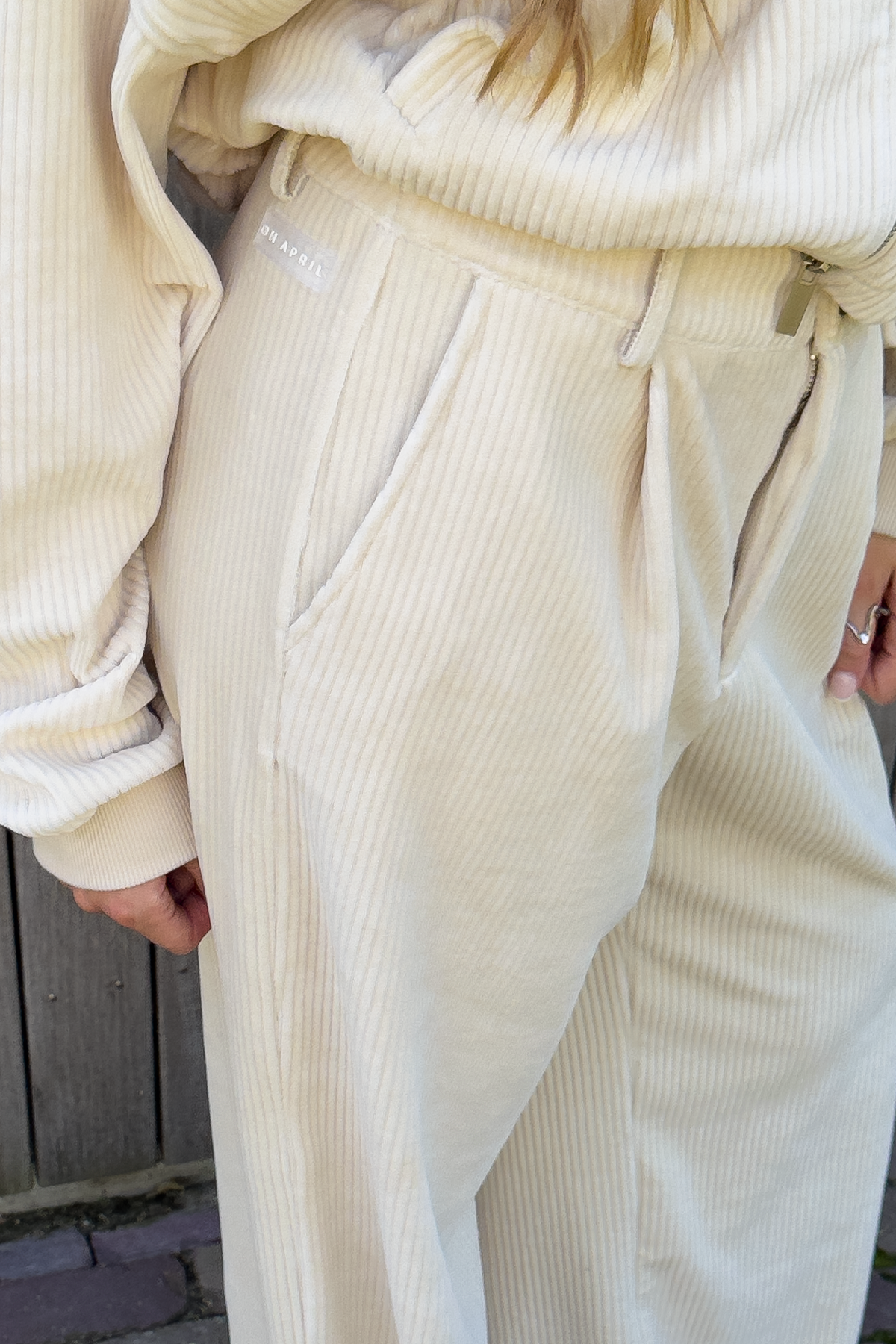 Loose Fit Cordhose – Beige